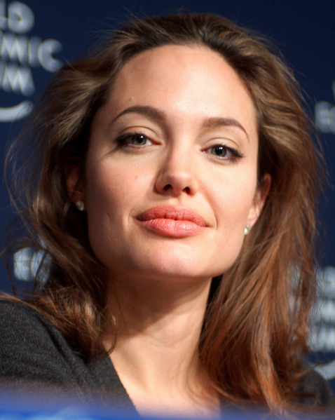 Анджелина Джоли готовит для всех фанатов невероятный сюрприз (1)