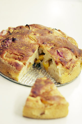 Рецепт - Яблочно-сливовый пирог