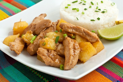 Рецепт - Курица с ананасами