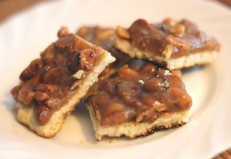 Рецепт - Печенье с арахисом и карамелью
