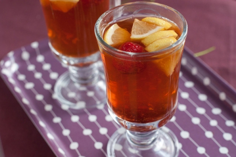 Рецепт - Имбирный чай с клубникой